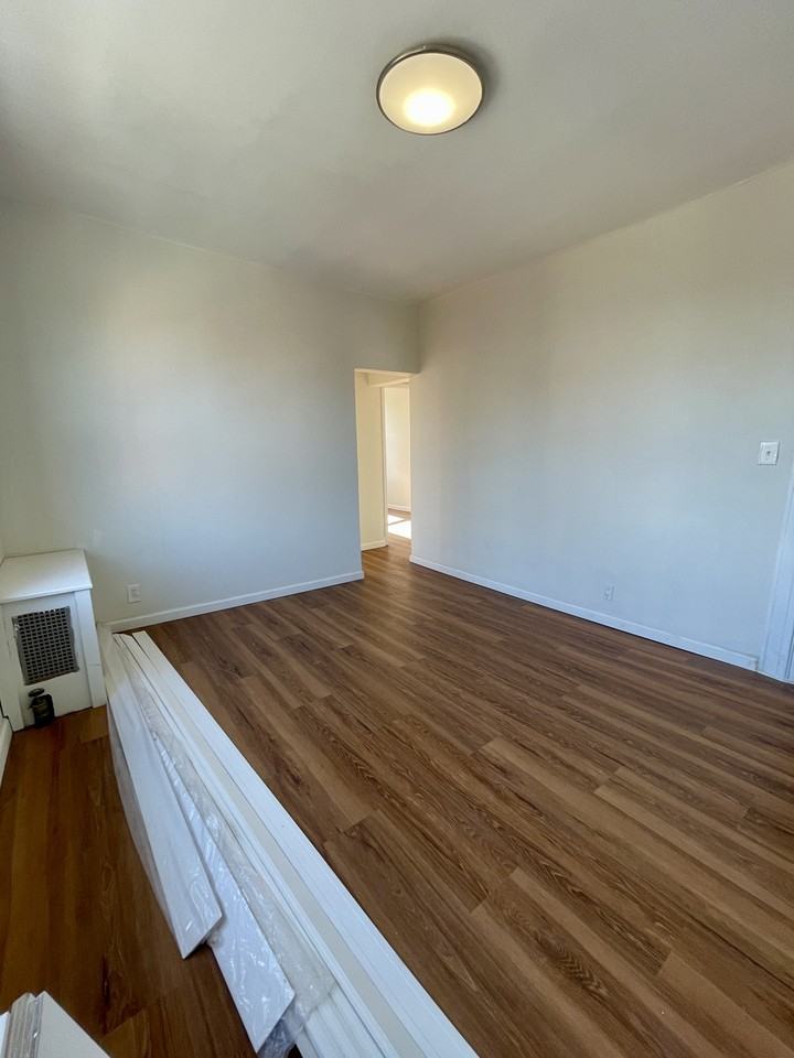 34-60 106th St #3 - Photo 2 of 17