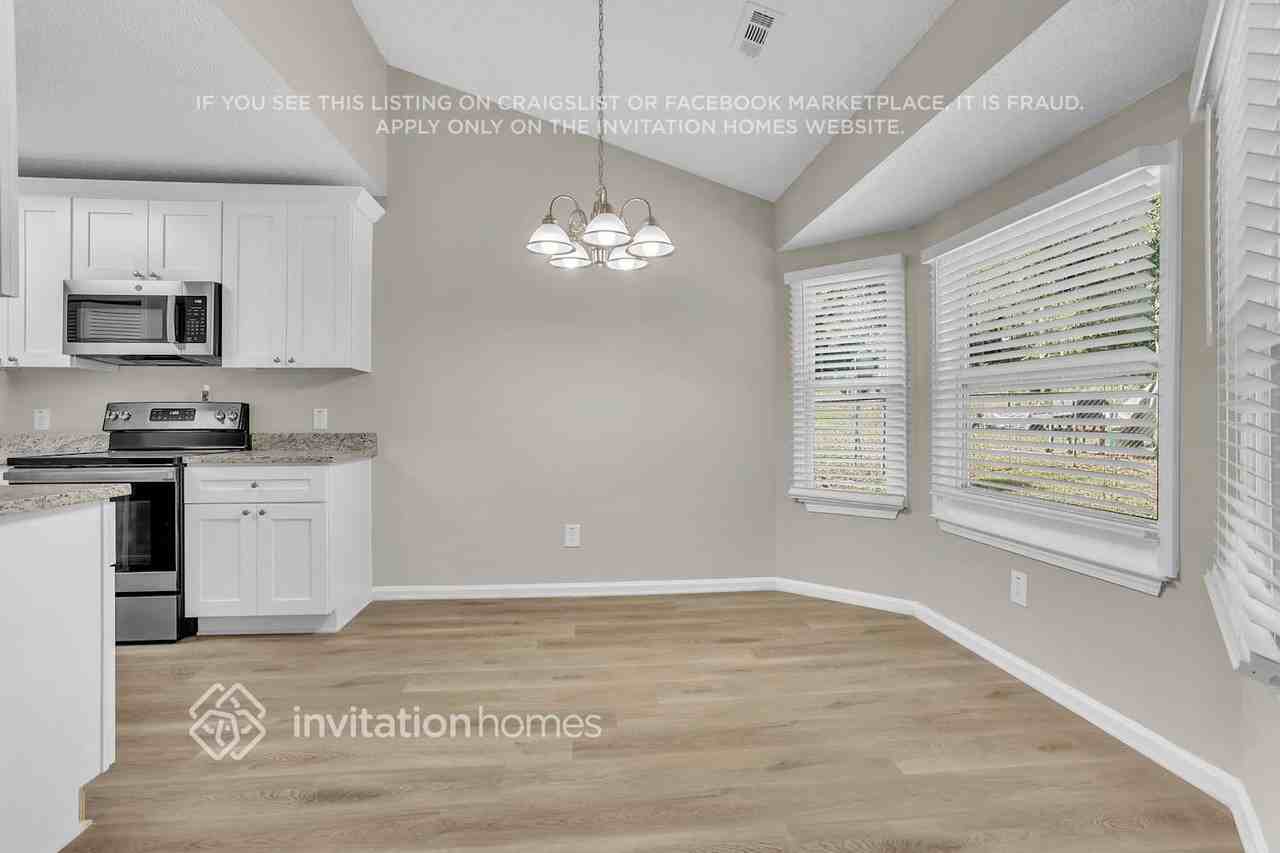 8605 Garvey Dr - Photo 3 of 16