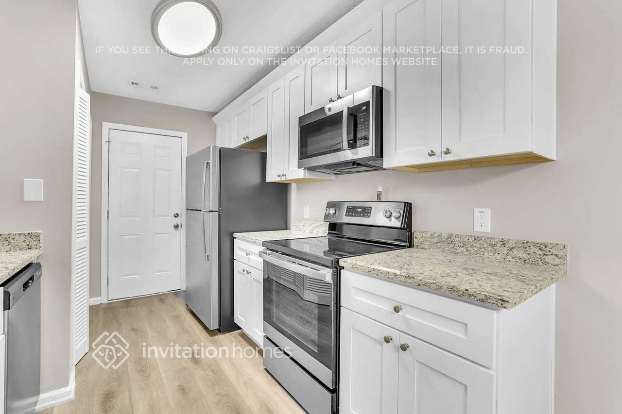 8605 Garvey Dr - Photo 5 of 16