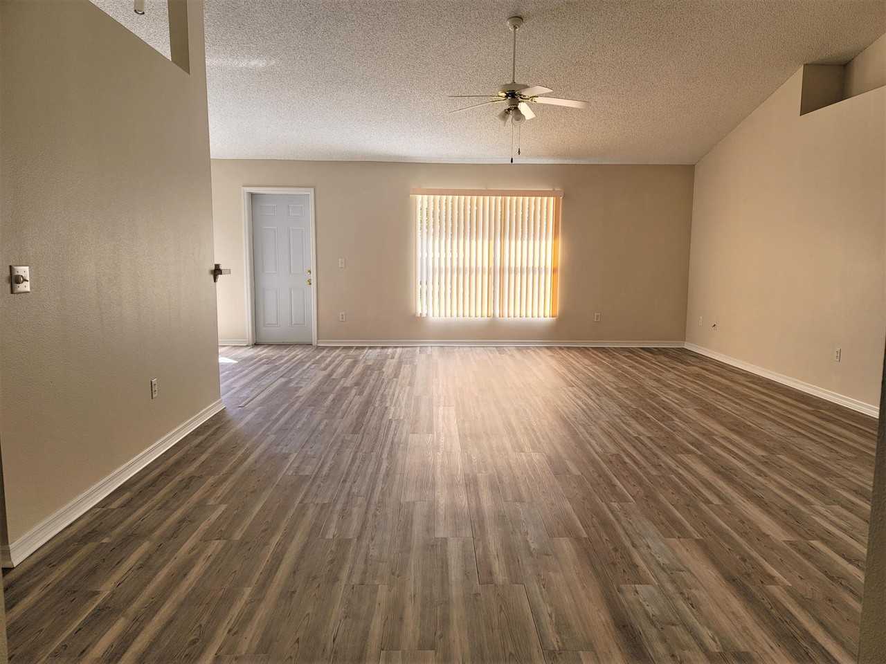 1932 Sw Victor Ln - Photo 7 of 27