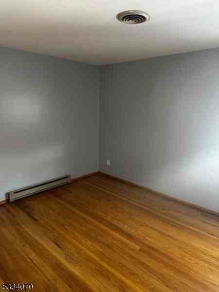 187 Oak Tree Ave - Photo 6 of 12