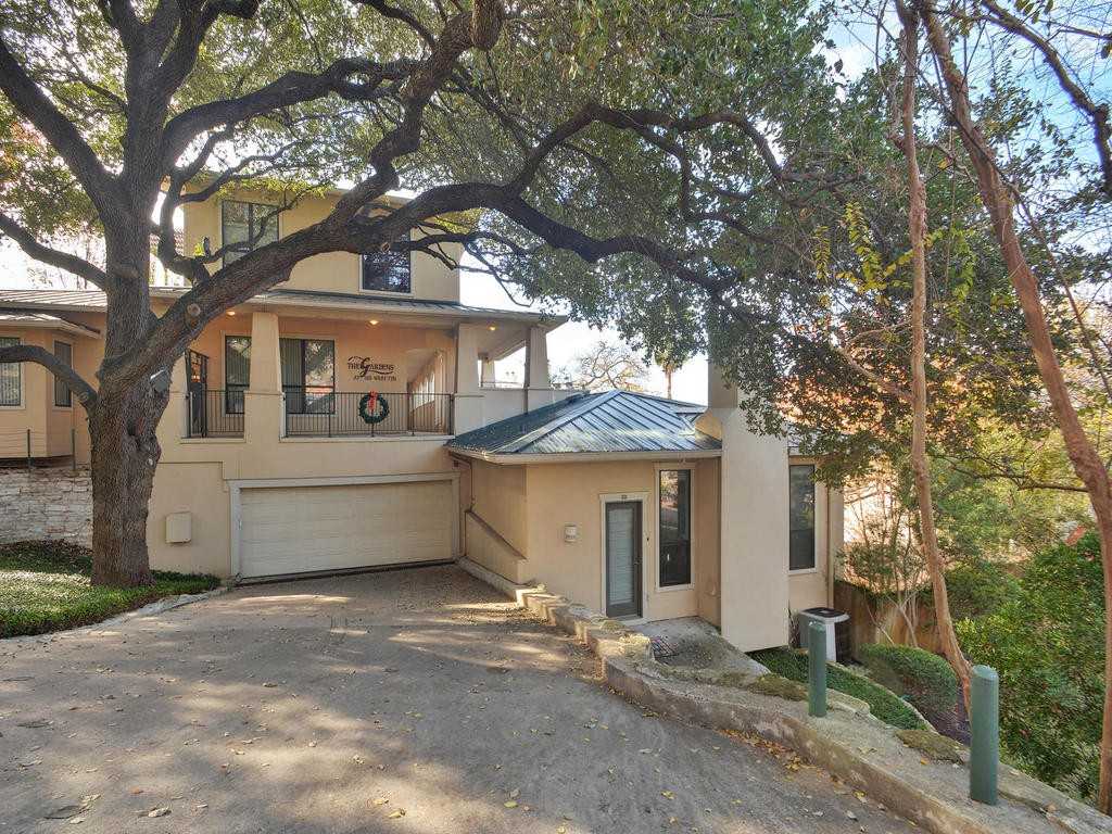 1115 W 7th St - Photo 2 of 25