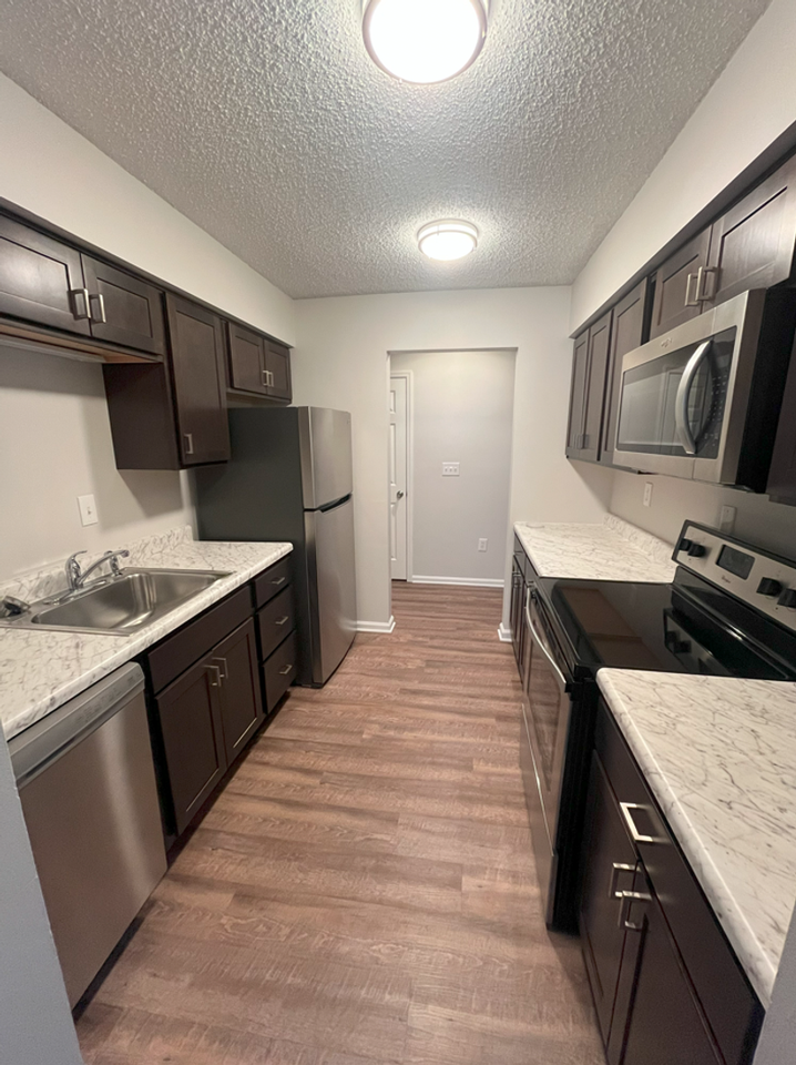 Adams Station Apartments - Photo 3 of 24