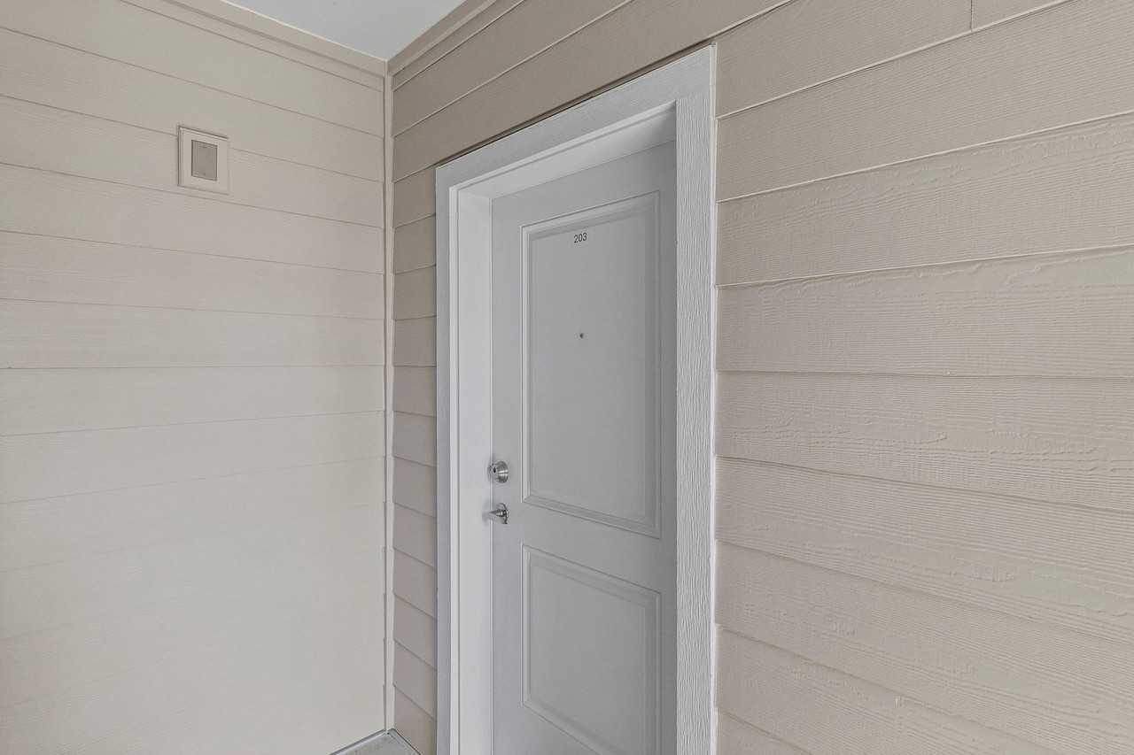 350 North Apartments - Photo 2 of 50