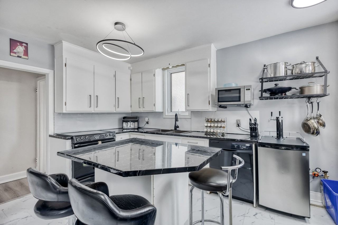 112 Vivian Ave - Photo 2 of 21