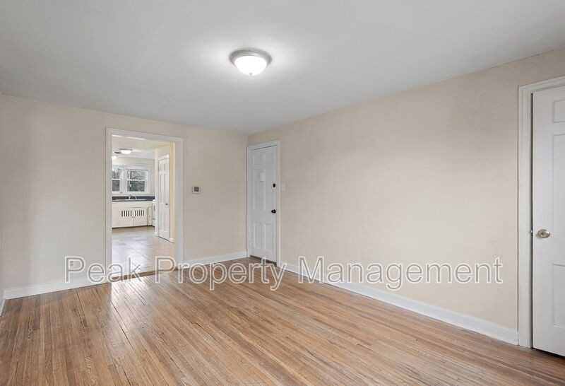 4913 Chamberlayne Ave #4 - Photo 6 of 17