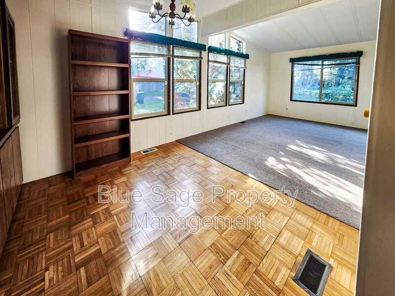 210 Daisy Ln - Photo 7 of 29