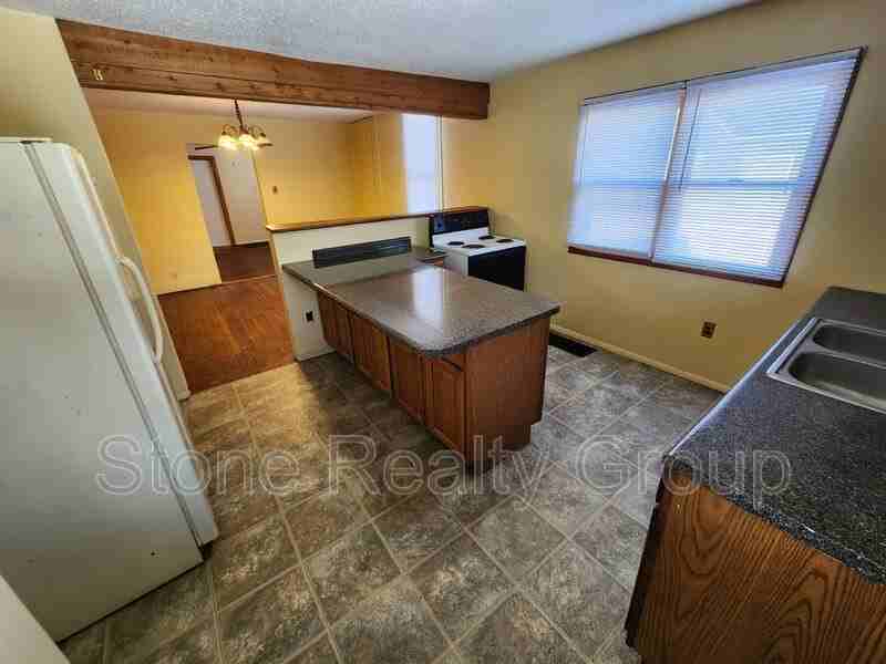 2343 Garfield Ave #1 - Photo 4 of 8