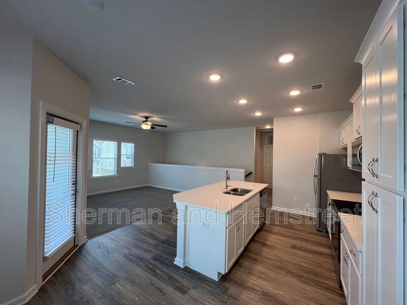 7017 Hummingbird Dr - Photo 4 of 9