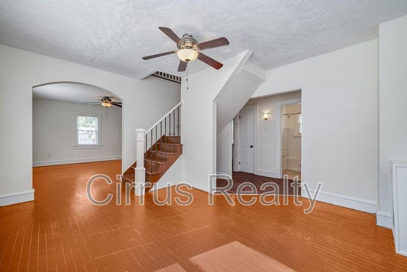 448 Chapel St - Photo 7 of 26