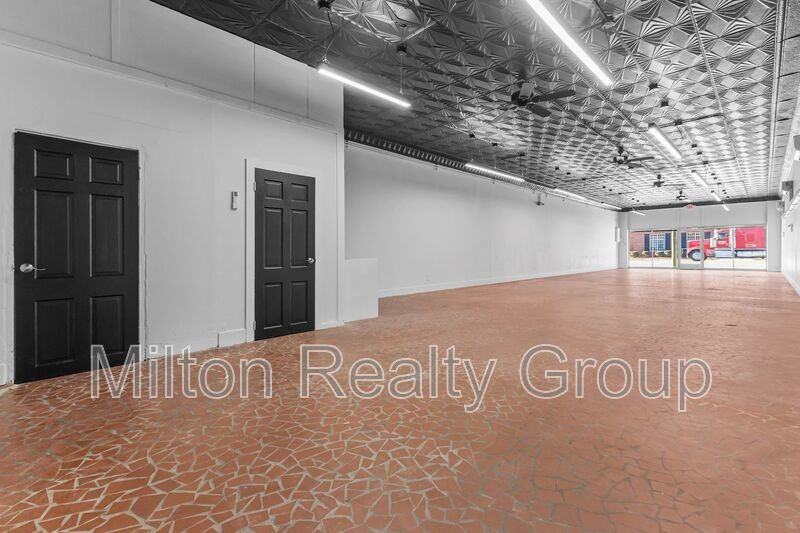 1007 S Main St - Photo 6 of 16