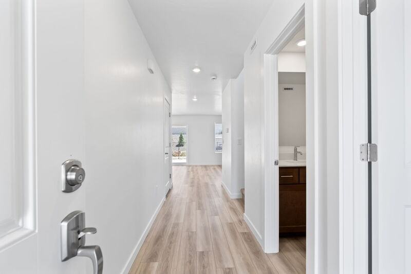 3970 N Alameda Creek Ave - Photo 5 of 38