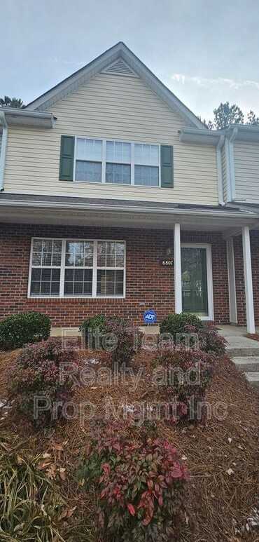 6807 Juniper Tree Street