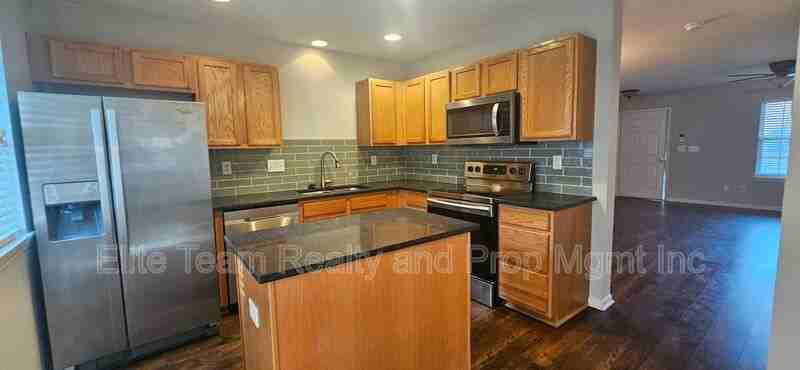 6807 Juniper Tree St - Photo 4 of 22