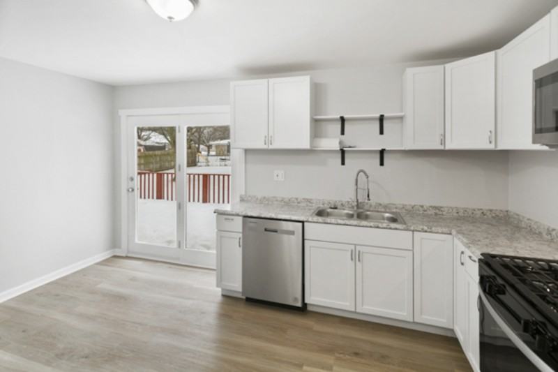 14 Ashlawn Ave - Photo 3 of 16