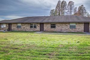 featured image of 858 Fox Lake Drive #860