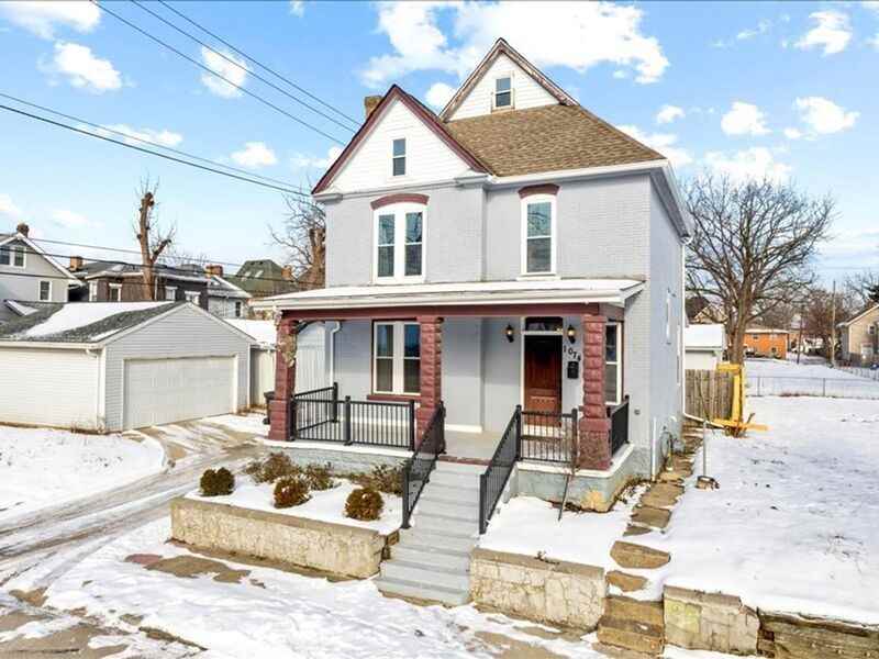 1074 E Columbus St - Photo 2 of 29