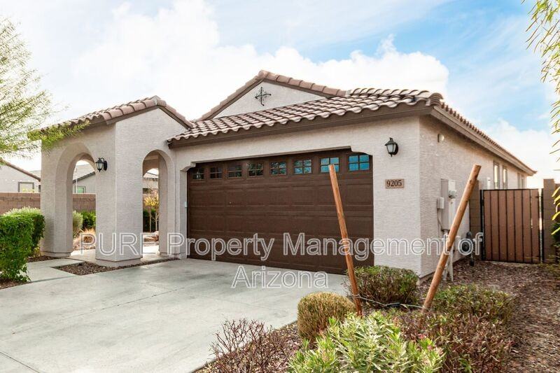 9205 W Roma Ave - Photo 5 of 32