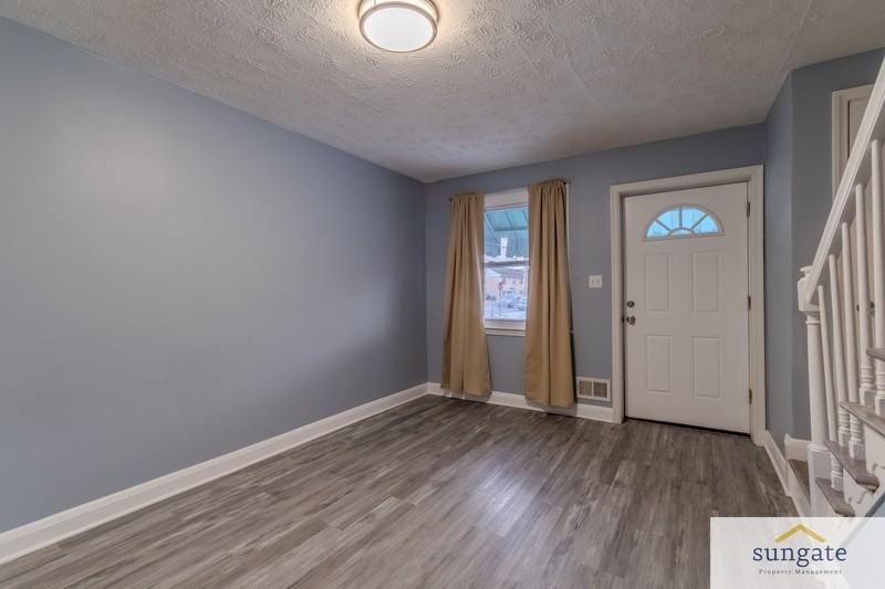 1504 Elrino St - Photo 3 of 18