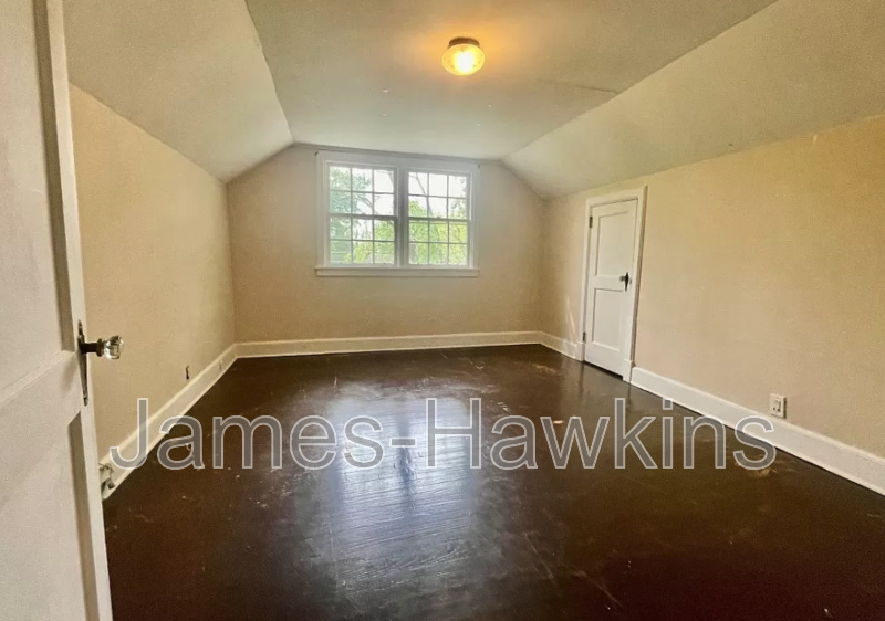 433 Thorn Pl #B2 - Photo 5 of 6