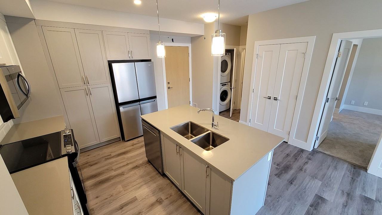 1702 17 Avenue Southwest #101 - Photo 2 of 14