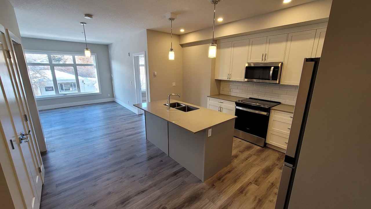 1702 17 Avenue Southwest #101 - Photo 3 of 14