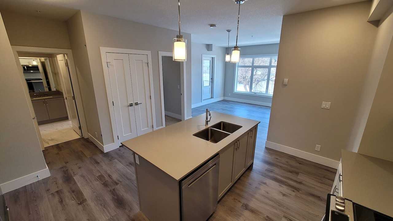 1702 17 Avenue Southwest #101 - Photo 4 of 14