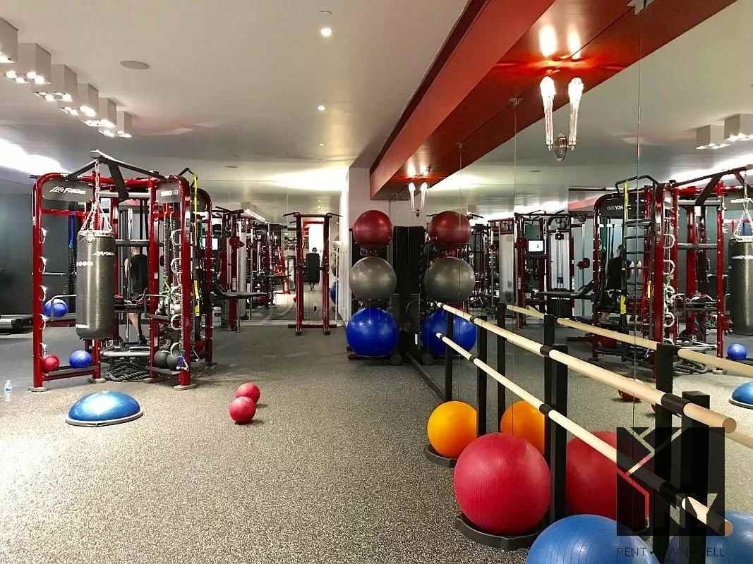 Water St & Pine St #1307 - Photo 6 of 12