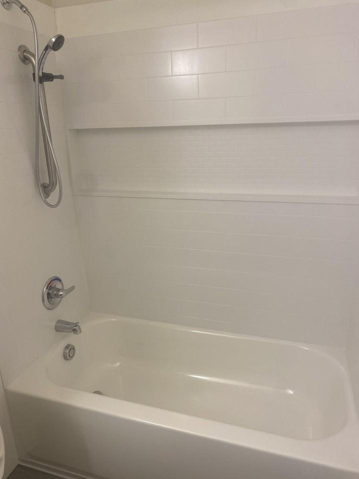 Trumbull Crossing - Photo 4 of 7