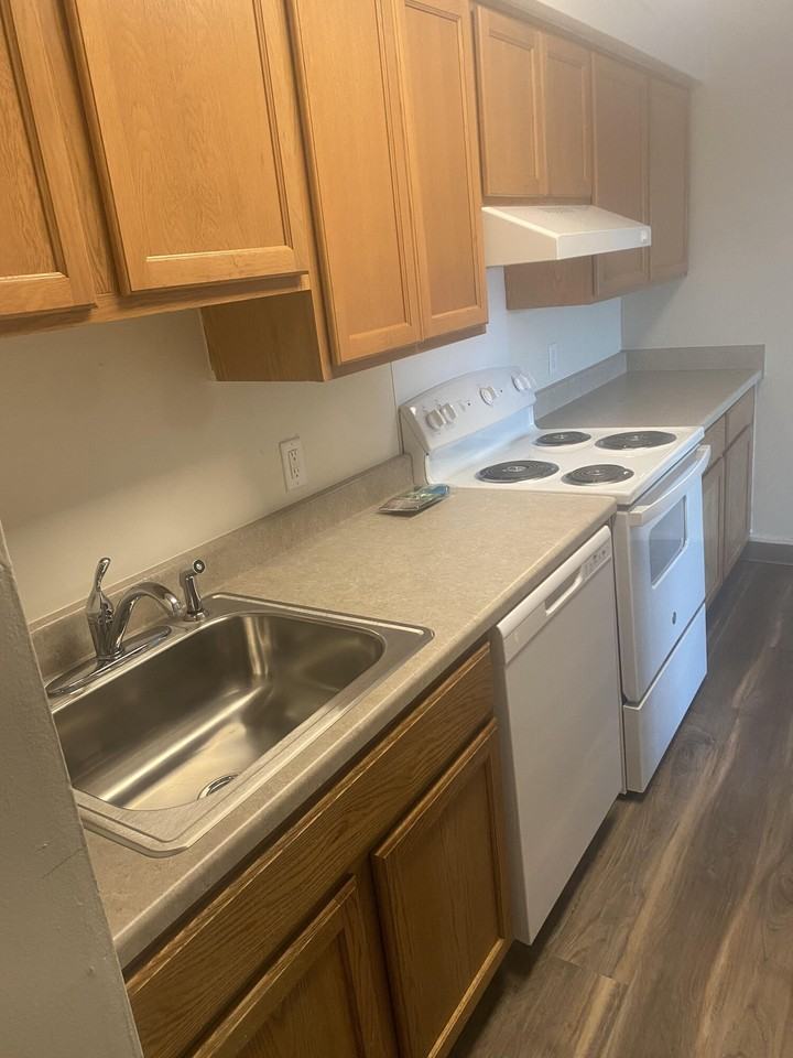 Trumbull Crossing - Photo 7 of 7