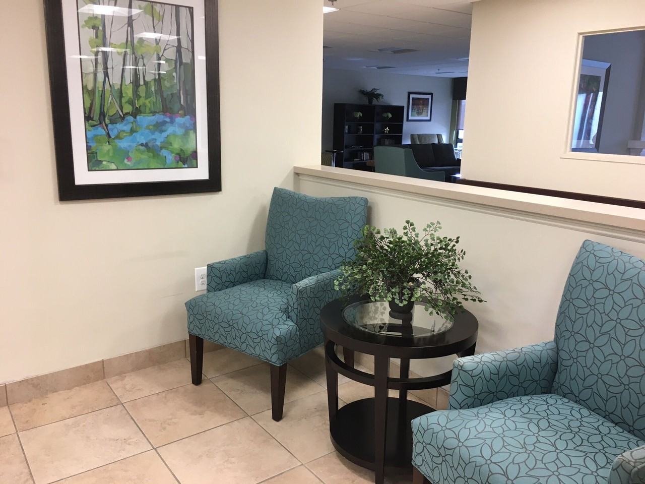 Walled Lake Villa - Photo 4 of 26