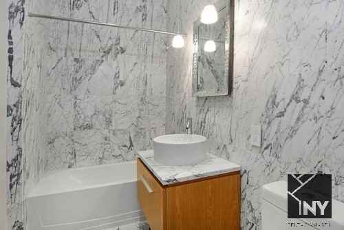 Water St & Pine St #1307 - Photo 4 of 12