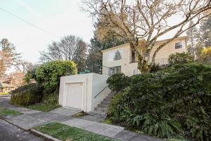 featured image of 616 Sw Moss St