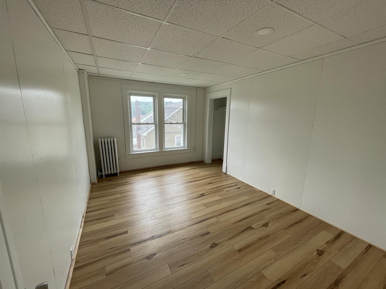 2901 Maple Ave - Photo 2 of 8