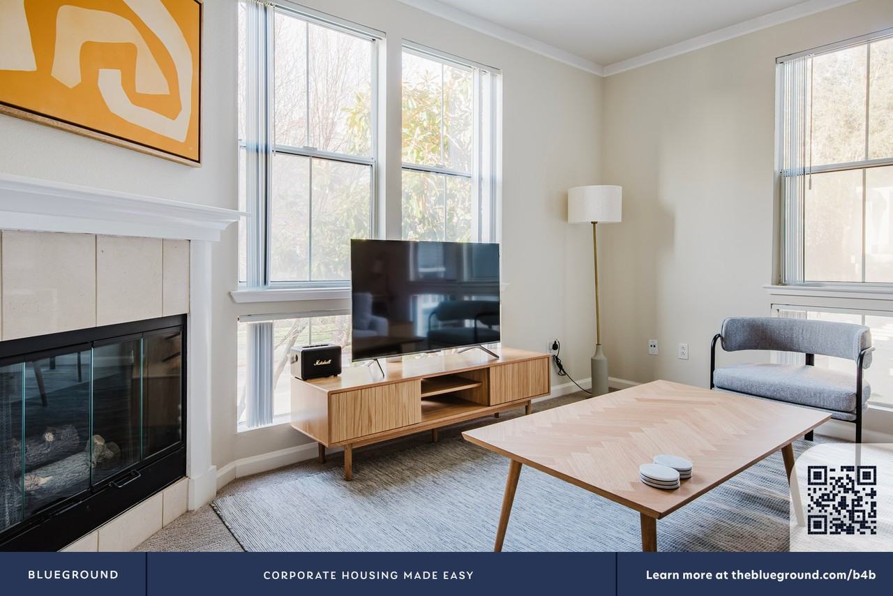 337 South Fremont Street - Photo 6 of 73