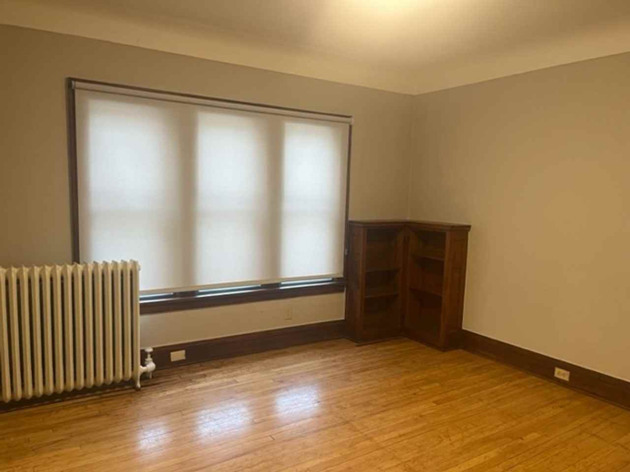 411 12th Ave SE - Photo 5 of 18