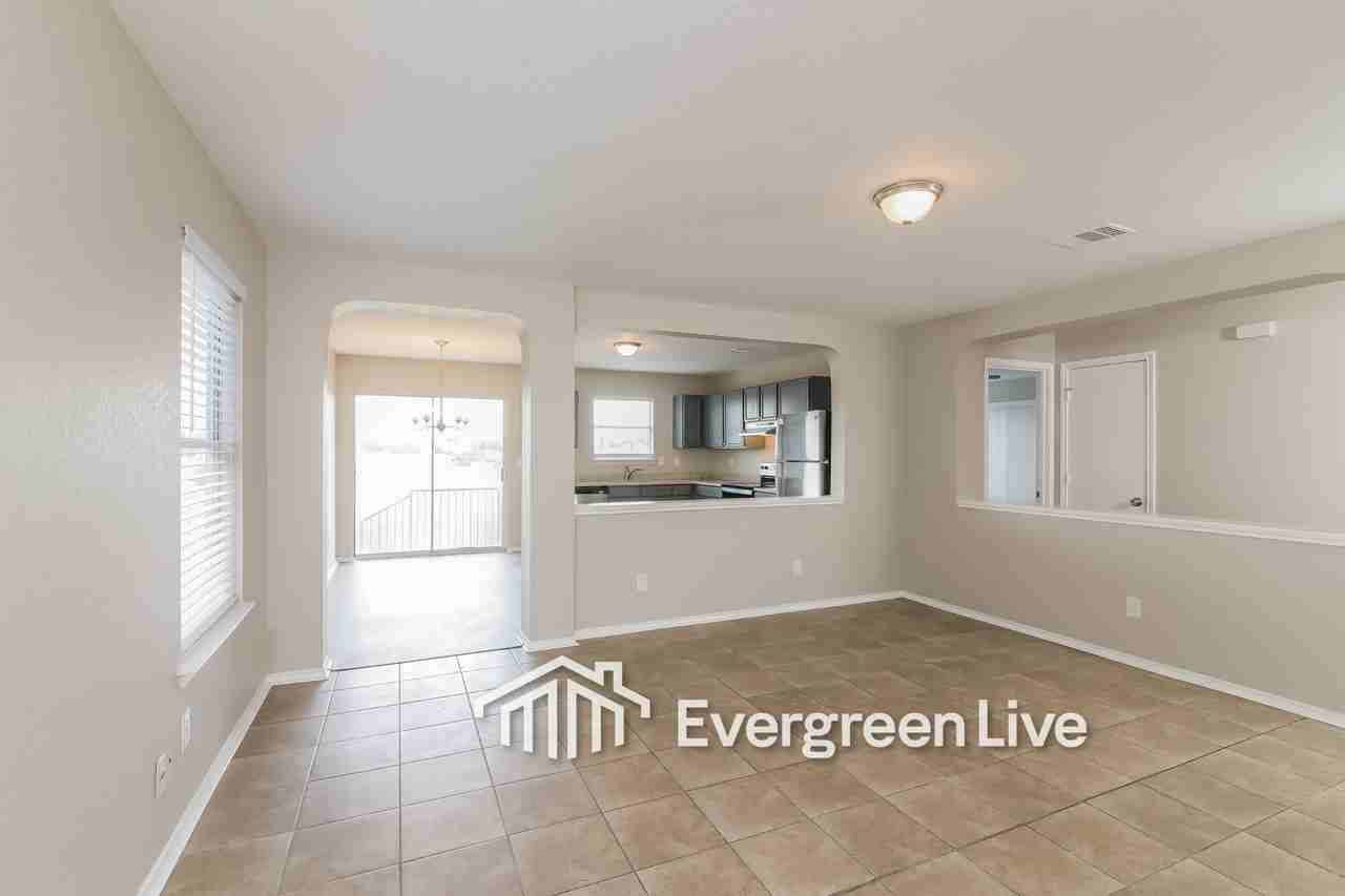 9218 Blazer Pl - Photo 5 of 11