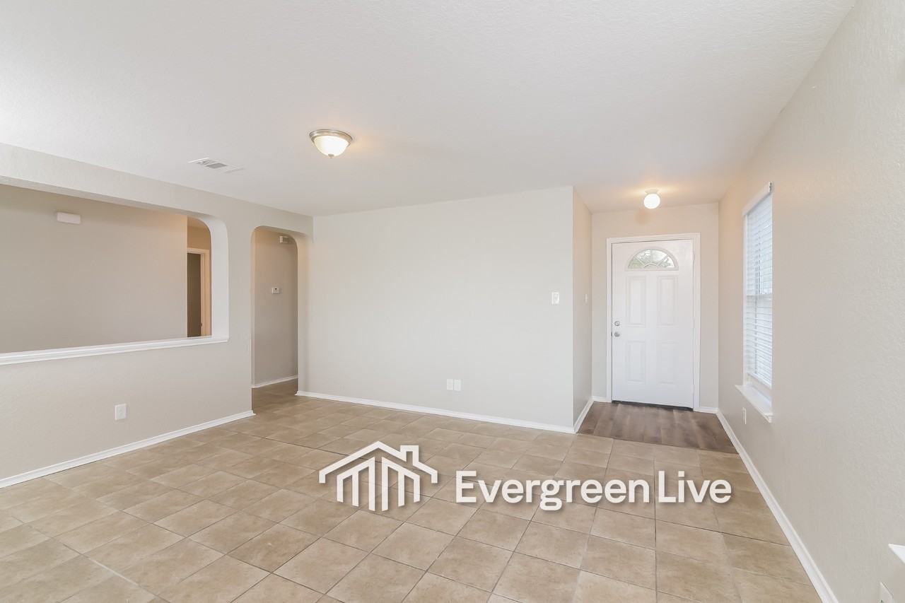 9218 Blazer Pl - Photo 4 of 11