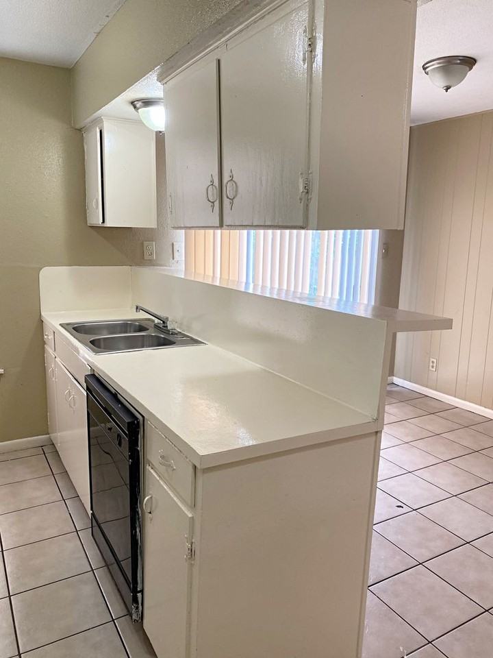 Windchase Apartments - Photo 4 of 16