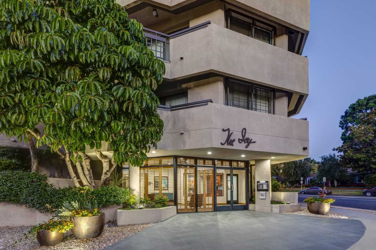 The Ivy Apartments - Photo 3 of 34