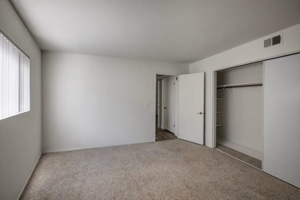 Kester Apartments - Photo 4 of 31