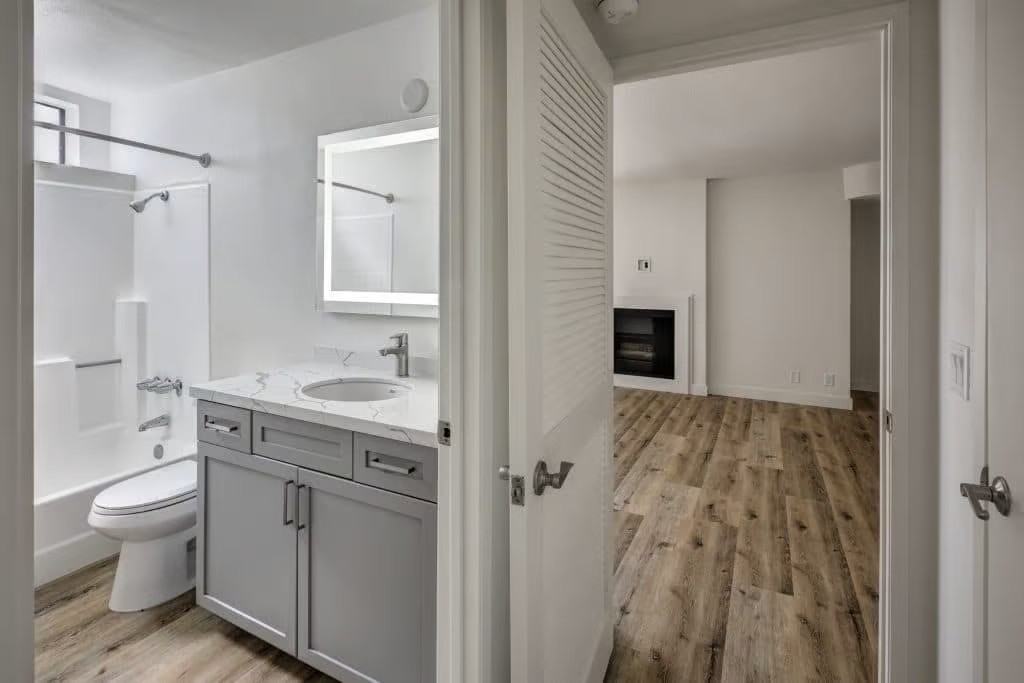 Kester Apartments - Photo 6 of 31