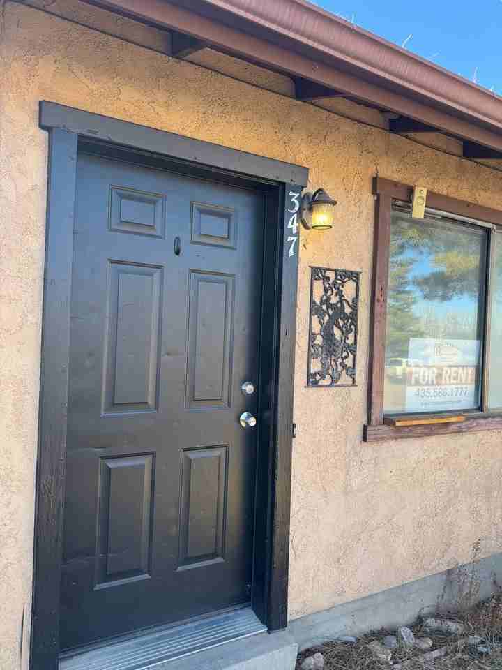 347 N 1600 W - Photo 2 of 10