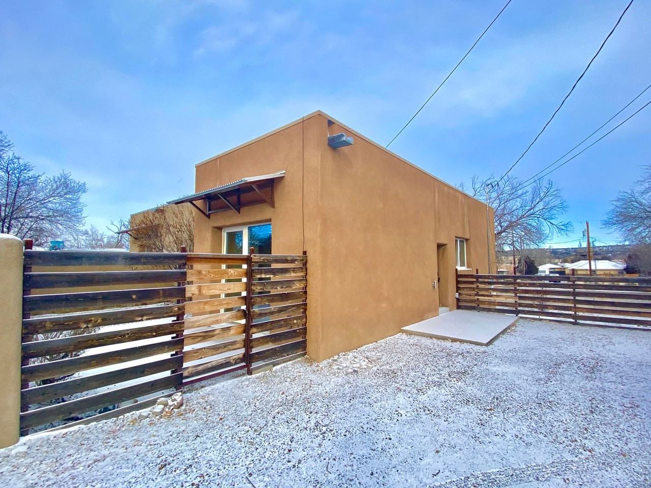 925 Dunlap St - Photo 2 of 41