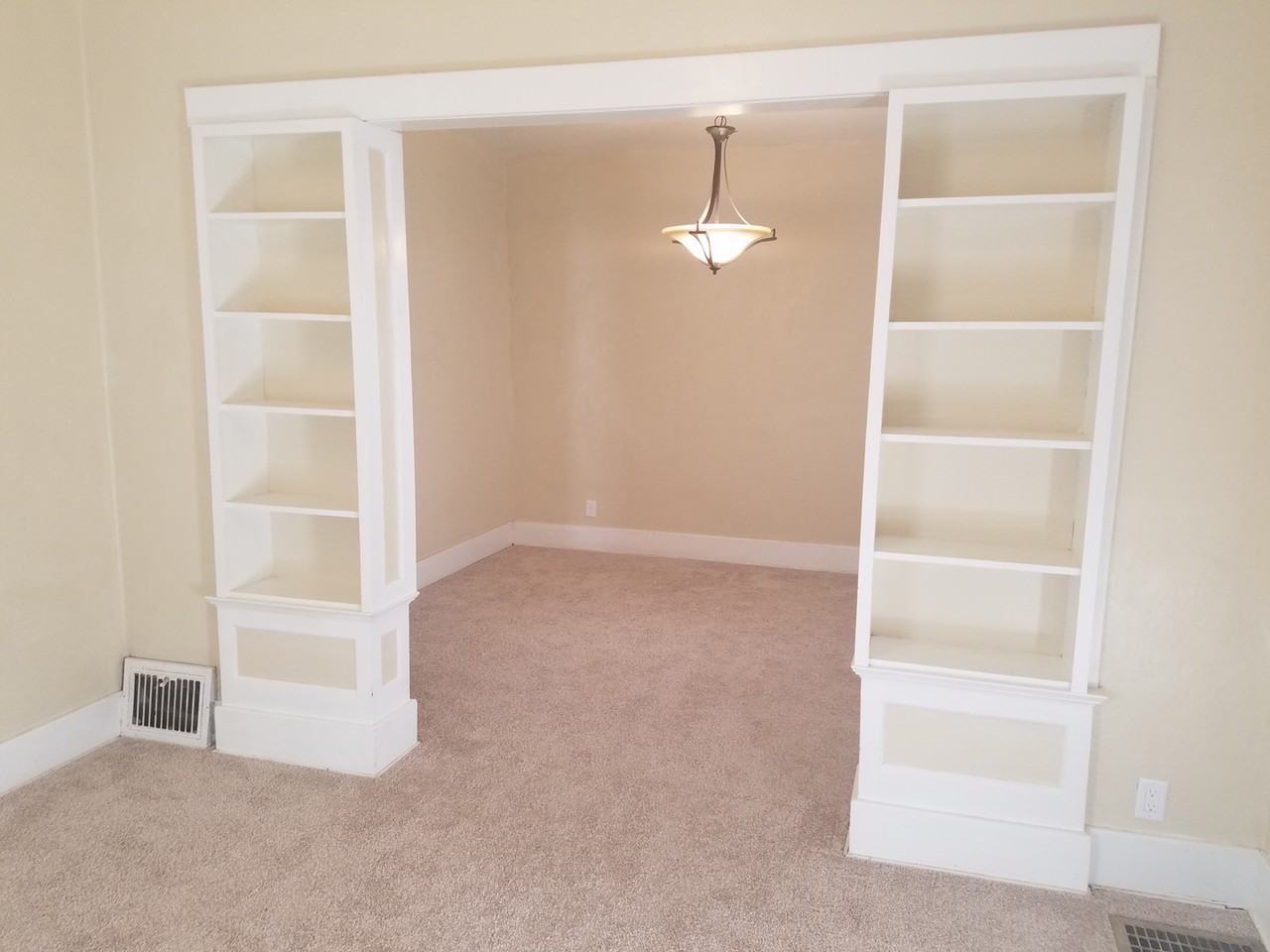 4410 Cass St - Photo 2 of 9