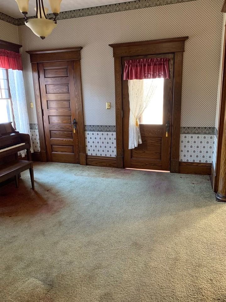 751 E Main St - Photo 5 of 15