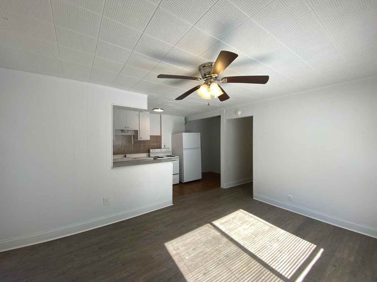 30 N Primrose Dr - Photo 2 of 11
