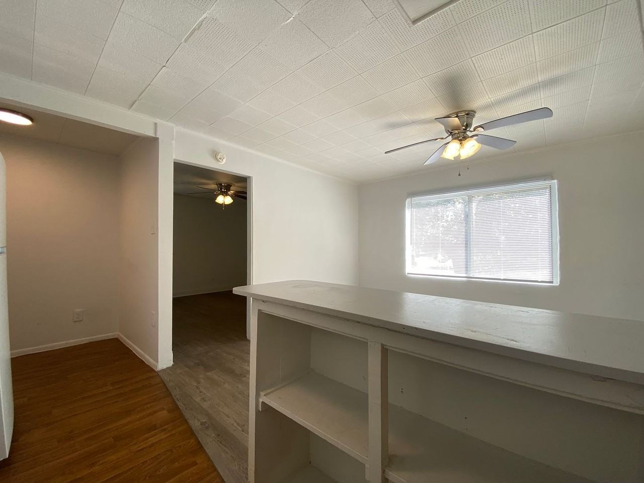30 N Primrose Dr - Photo 7 of 11