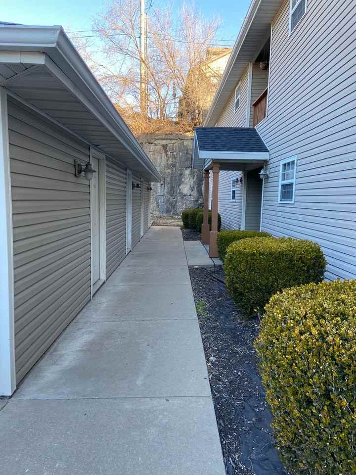 115 Knowledge Ave #D - Photo 3 of 26