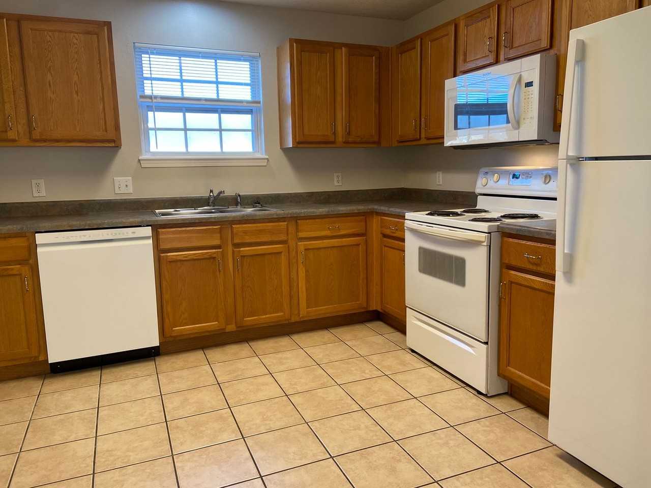 115 Knowledge Ave #D - Photo 7 of 26